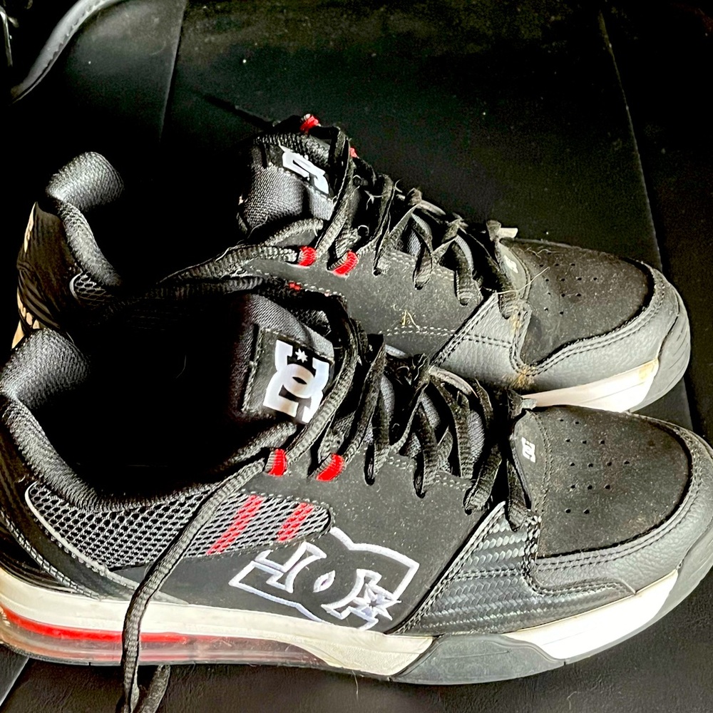 Brand new DC shoes trainers